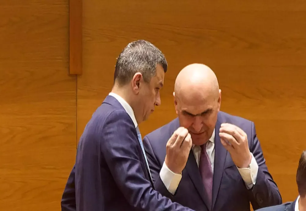 REFORMA PRIMĂRIILOR ARUNCĂ ÎN AER COALIȚIA. PSD VREA REDUCERI DE CHELTUIELI, BOLOJAN INSISTĂ PE CONCEDIERI - LIDERII SE ÎNTRUNESC DIN NOU ÎN ȘEDINȚĂ