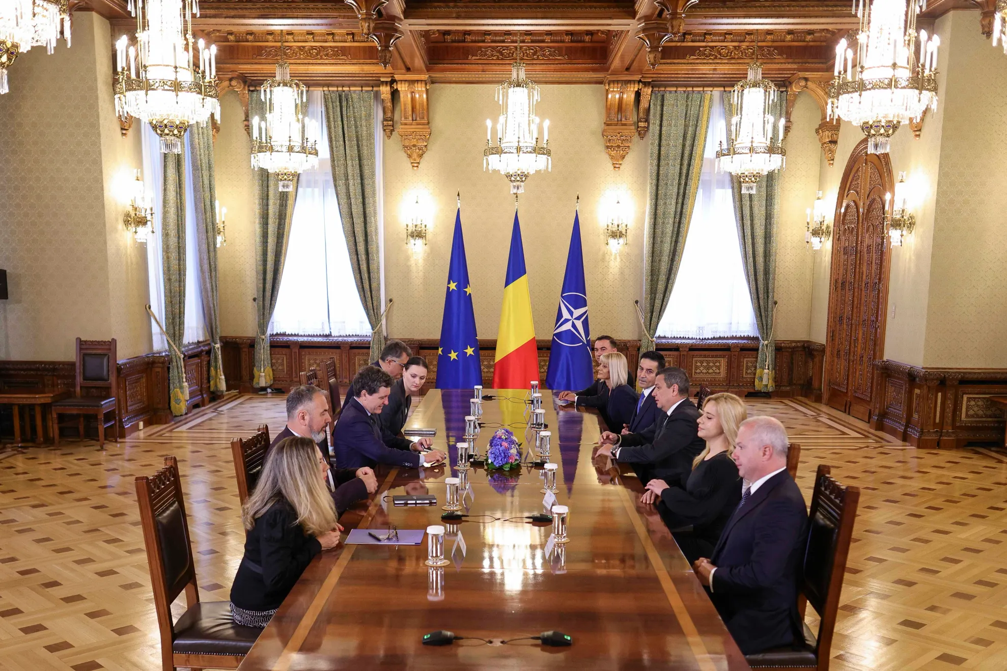 Negocieri la Cotroceni, luni de la ora 14.00