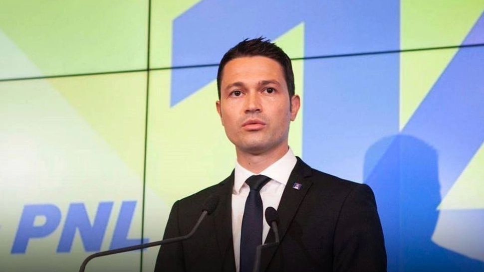 Deputatul PNL Robert Sighiartău