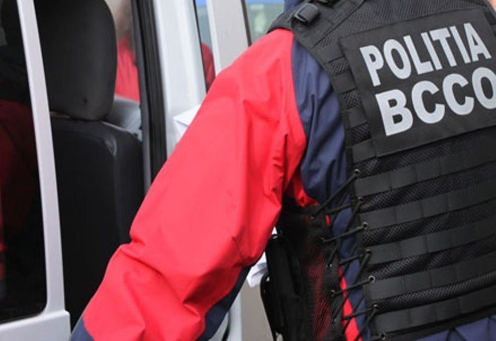 Clanul polițiștilor. Clan la clan nu-și scoate ochii