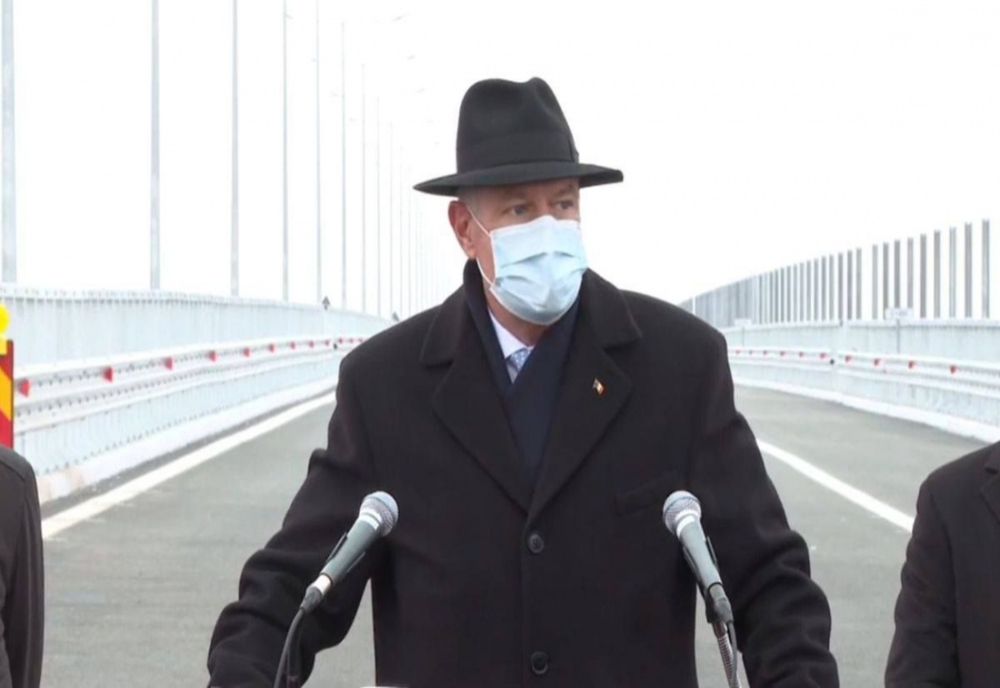 Președintele Iohannis la inaugurarea autostrăzii de la Bacău: ”Moldova, prin „grija” guvernanților PSD, a fost lăsată în urmă și așa nu se poate continua”
