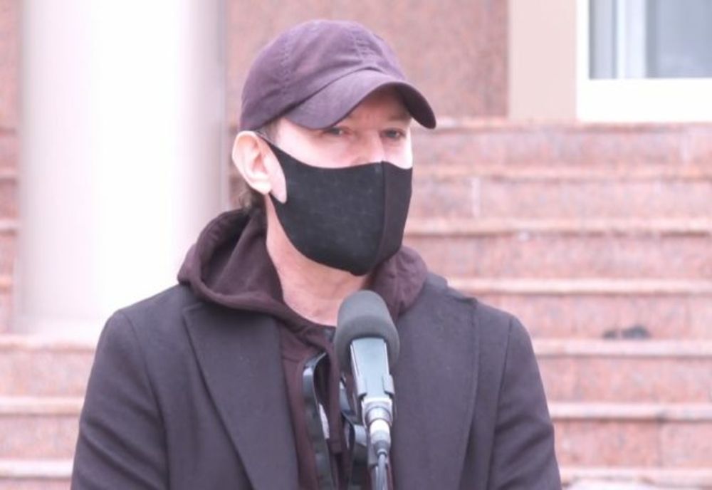 #Româniitrebuiesastie dacă premierul lor a consumat droguri?