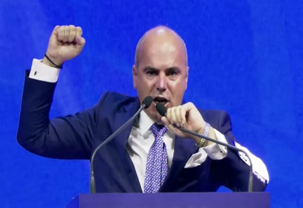 Rareș Bogdan: ”Fiecare român să-și închidă conturile de la Raiffeisen și Erste. Comportamentul Austriei a fost sfidător, revoltător, afgresiv și nesimțit!”