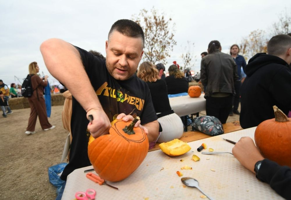  Sectorul 6: Primarul Ciprian Ciucu a anunțat că au fost peste 80.000 de participanți la West Side HalloFest
