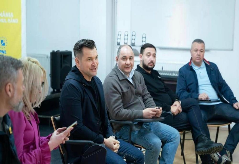 Ionuţ Stroe, după întâlnirea cu membrii activi ai PNL Sector 4: Am dezbătut paşii de urmat şi strategia pentru perioada următoare