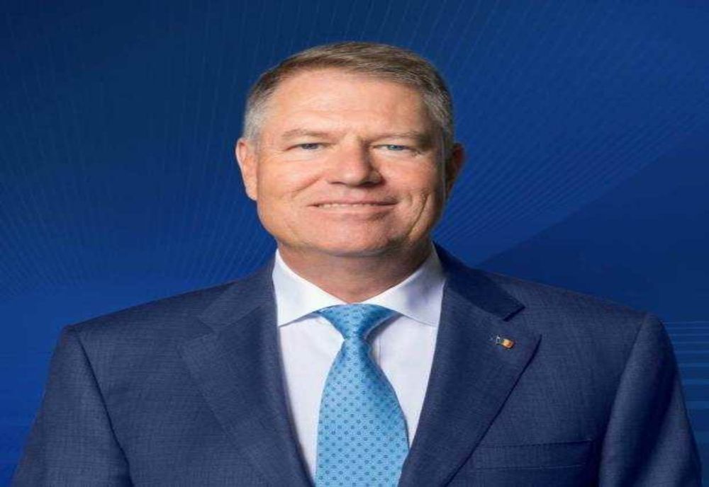 KLAUS IOHANNIS DESPRE ELEVII OLIMPICI: ACESTE REZULTATE STRĂLUCITE DUC NUMELE ŢĂRII NOASTRE ÎN TOATE COLŢURILE LUMII UNDE AU LOC COMPETIŢII LA CEL MAI ÎNALT NIVEL