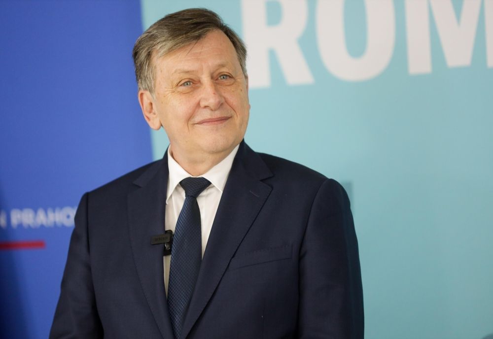 CRIN ANTONESCU: EUROPA E SUB ATAC, DINĂUNTRU ȘI DIN AFARĂ; DUMNEZEU SĂ NE DEA PUTEREA SĂ O APĂRĂM
