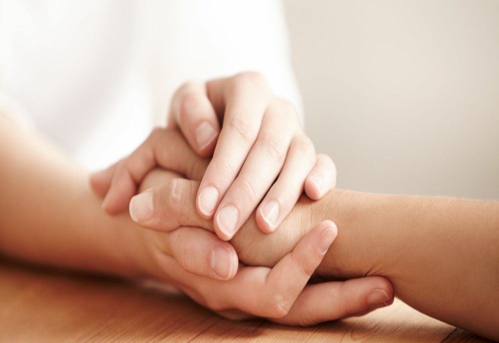 SENAT: PARLAMENTARI PNL, PSD ȘI UDMR PROPUN PRINTR-UN PROIECT DE LEGE DECLARAREA LUNII MARTIE CA LUNA FEMEILOR