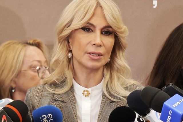 Raluca Turcan: Sorin Grindeanu ar trebui să înceapă negocierile pentru a obţine funcţia de premier. Atunci când răstorni un Guvern, cu siguranţă eşti convins că ştii să guvernezi mai bine. Hai să vedem!